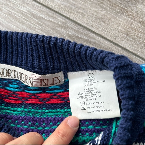 Vintage Northern Isles Blue Fair Isle Crew Neck Sweater Made in  Hong Kong - Picture 6 of 15